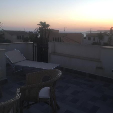 Casa Vacanza Mansarda Sanleonina Apartment Agrigento Luaran gambar